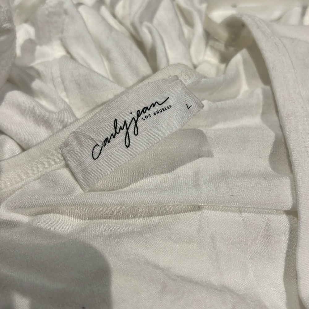 CJLA Carter everyday white long sleeve. EUC from 2020 season